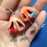 "ｺﾉ変態豚ﾔﾛｳ!&ｺﾉ鼻垂ﾚﾔﾛｳ!"キーホルダー 500yen(バラ売り)